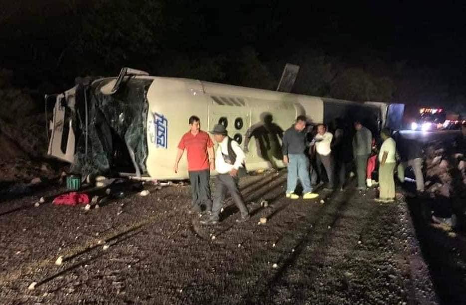 Una Mujer Fallecida Y M S De Lesionados Deja Volcadura De Autob S De