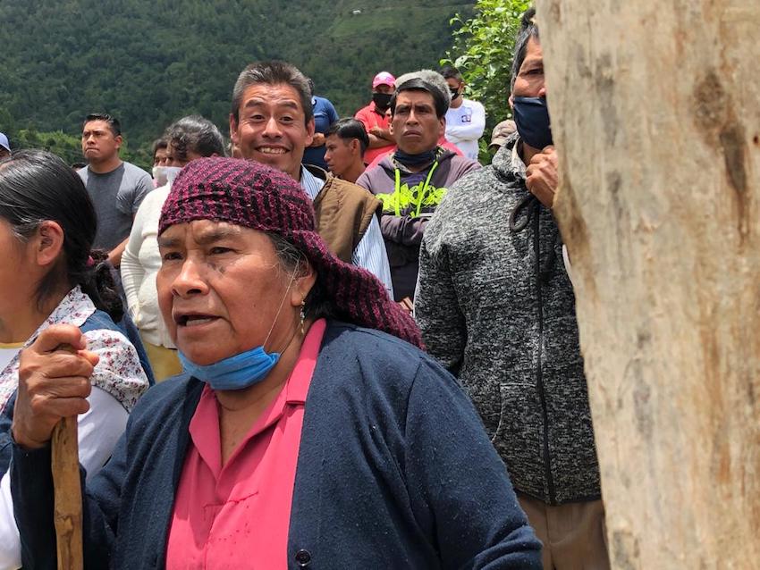 Inauguran pavimentación en San Lucas Zoquiápam Ruta 135