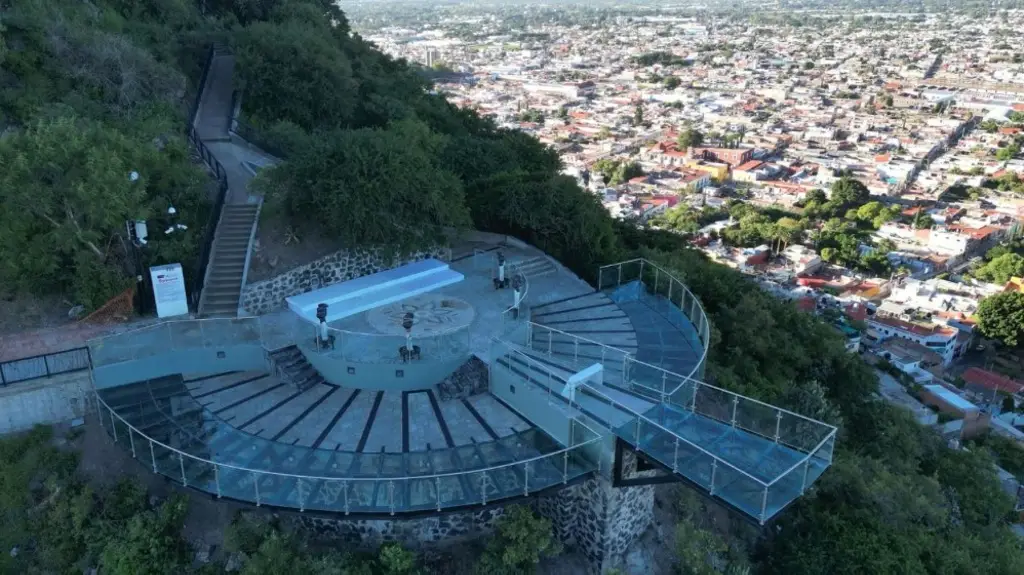 Ni o De 2 A os Sufre Ca da Del Mirador De Cristal De Atlixco Ruta 135 ni-o-de-2-a-os-sufre-ca-da-del-mirador-de-cristal-de-atlixco-ruta-135