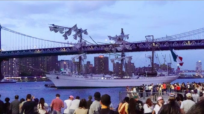 buque_escuela_cuauhtemoc_choque_puente_brooklyn