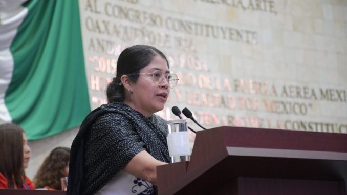 diputada_analy_peral_vivar
