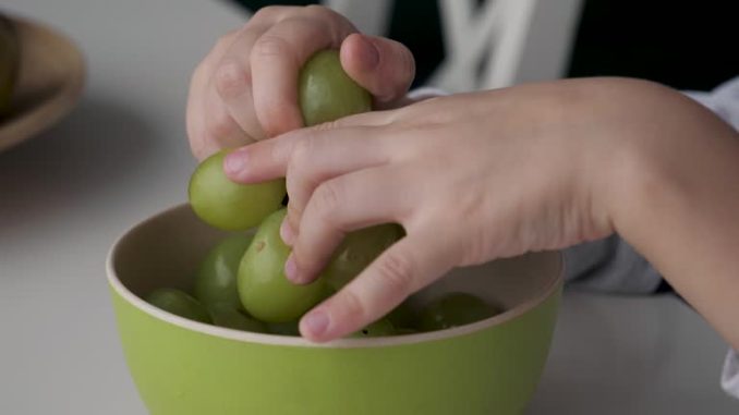 uvas_causa_de_muerte_en_niños