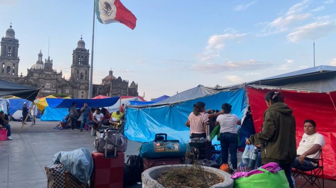 cnte_planton_zocalo_ciudad_de_mexico
