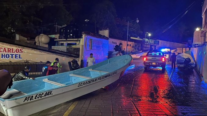 huracan_erick_oaxaca_puerto_escondido