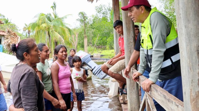 recorrido_salomon_jara_zona_afectada_huracan_erick_1