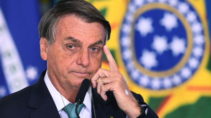 BRAZIL-POLITICS-BOLSONARO-SPORTS