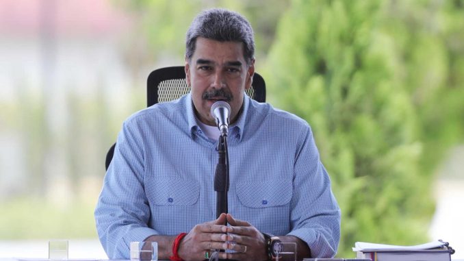 maduro-dice-que-un-avion-viajara-a-mexico-para-rescatar-a-300-migrantes-venezolanos