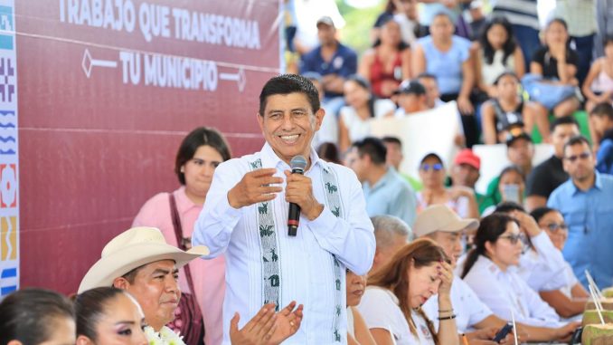 salomon_jara_visita_huatulco_1