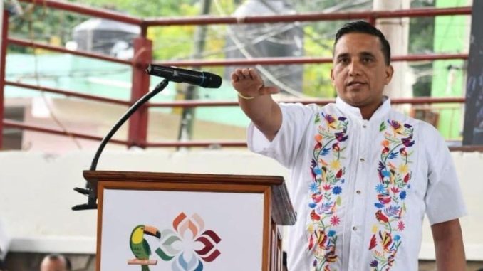 alcalde_pisaflores_miguel_bahena